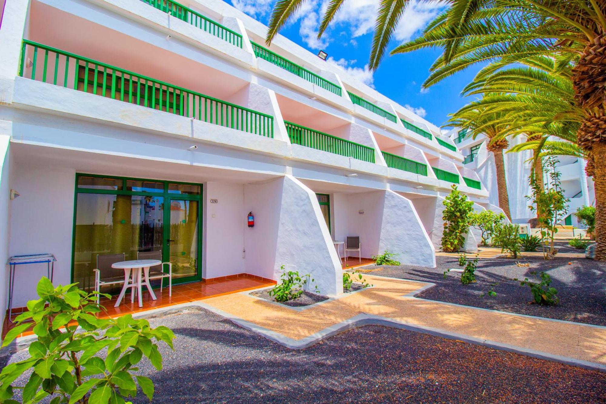 Apartamentos La Penita Puerto del Carmen  Exterior photo